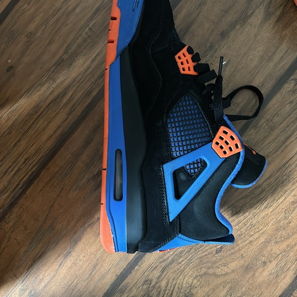 Jordan 4 Cavs size 10.5 - Picture 6 of 7